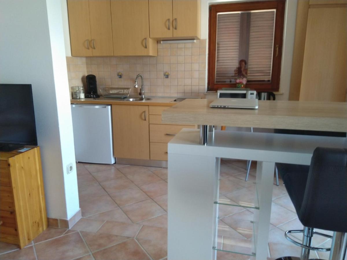 Apartment Edina Pag Pag Town Zewnętrze zdjęcie