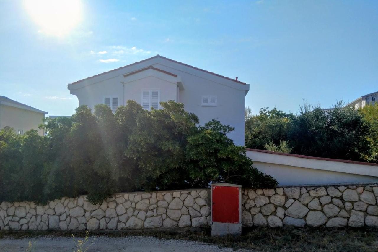 Apartment Edina Pag Pag Town Zewnętrze zdjęcie