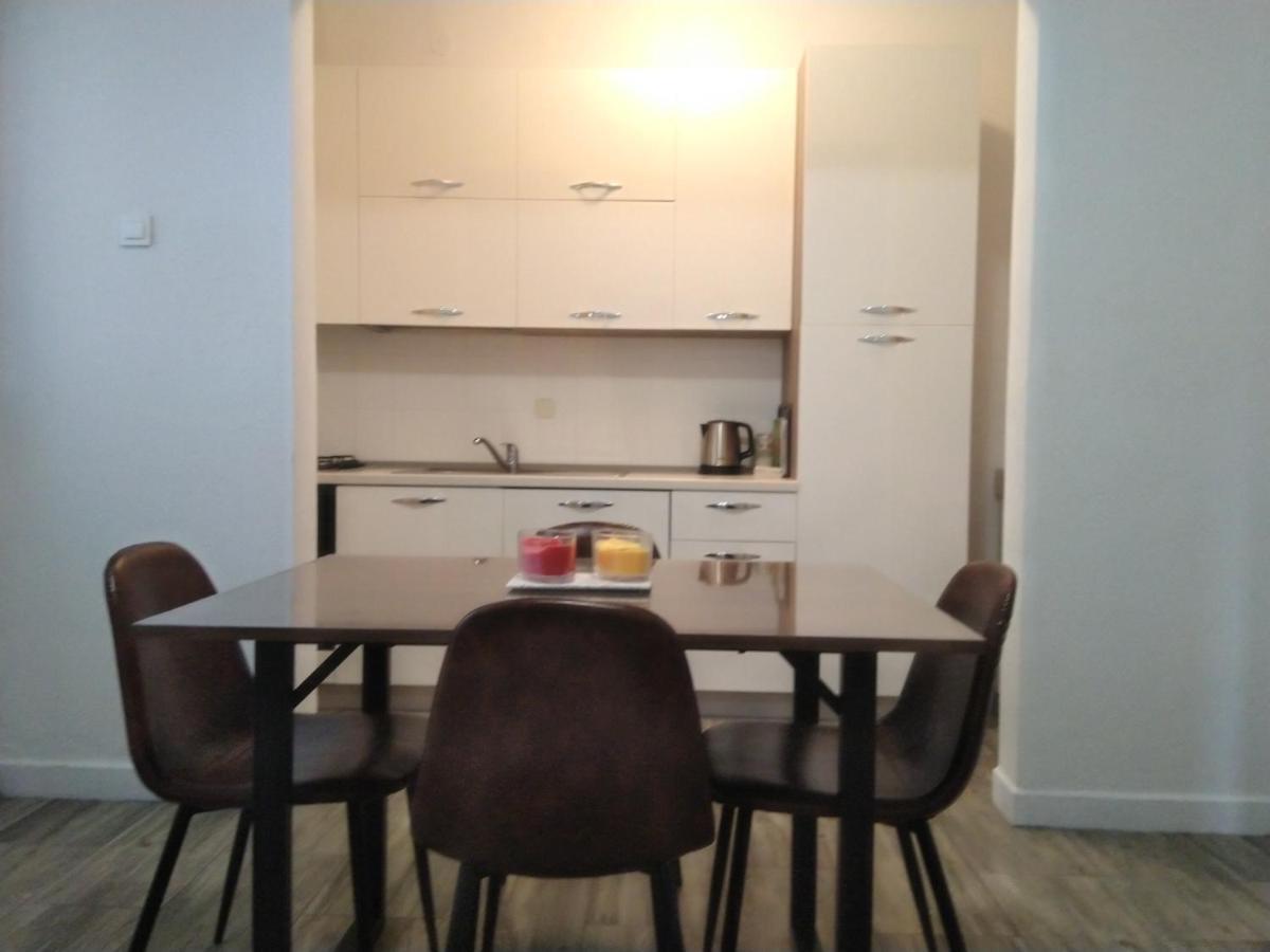 Apartment Edina Pag Pag Town Zewnętrze zdjęcie