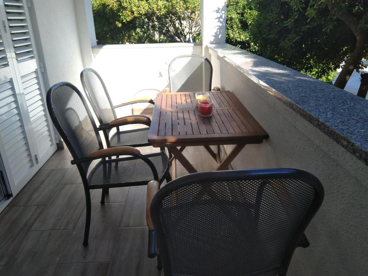Apartment Edina Pag Pag Town Zewnętrze zdjęcie