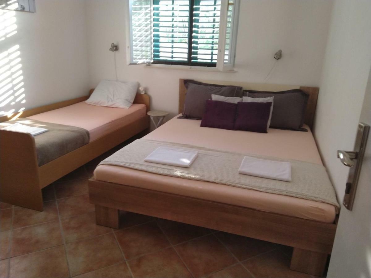 Apartment Edina Pag Pag Town Zewnętrze zdjęcie