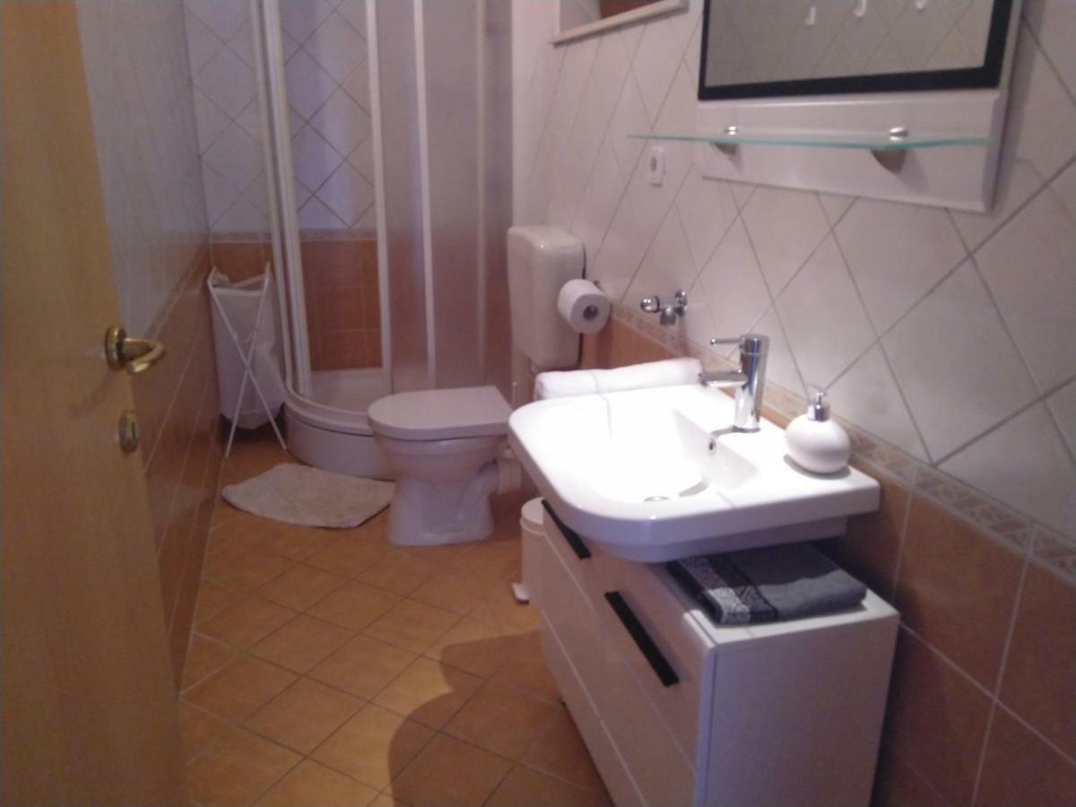 Apartment Edina Pag Pag Town Zewnętrze zdjęcie